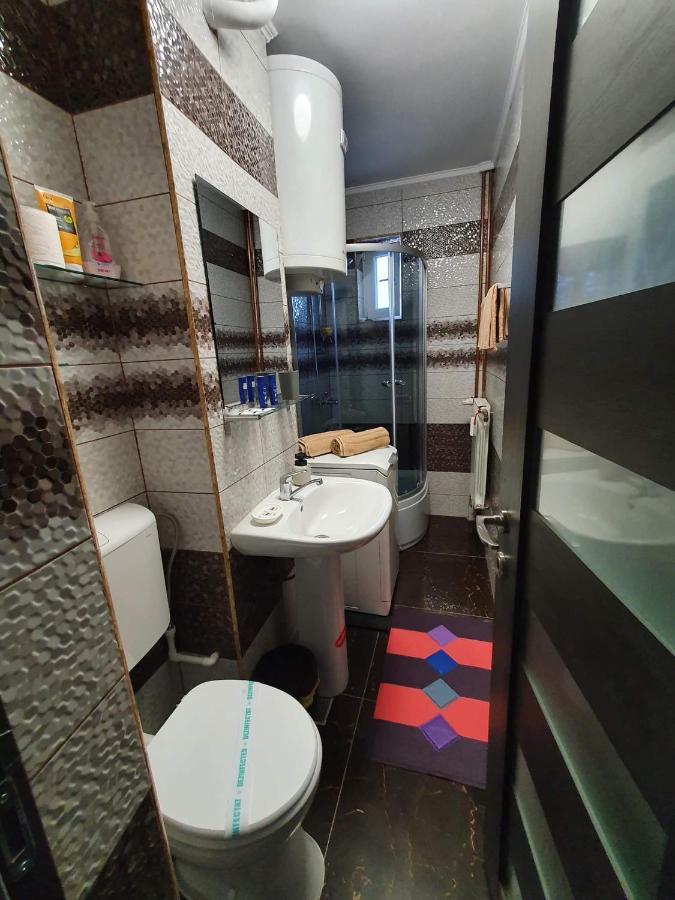 Apartament Cu Regim Hotelier In Dr.Tr. Severin Drobeta Turnu Severin Exterior photo